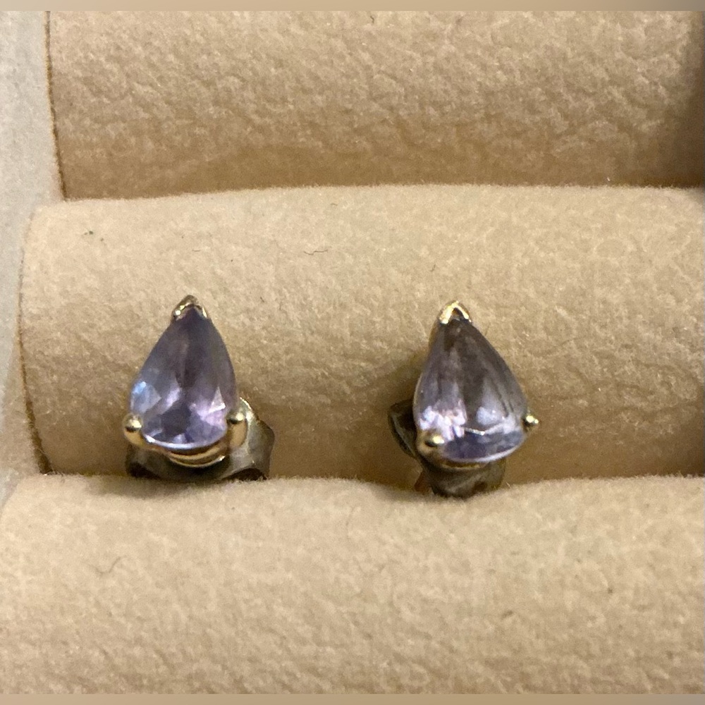 14k Gold Teardrop Lavender Gem Stud Earrings - Tanzanite cleaned & sterilized
